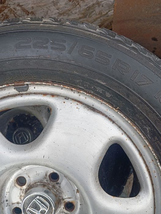 Продаж металевих дисків р17 5х117/3 є 4штуки