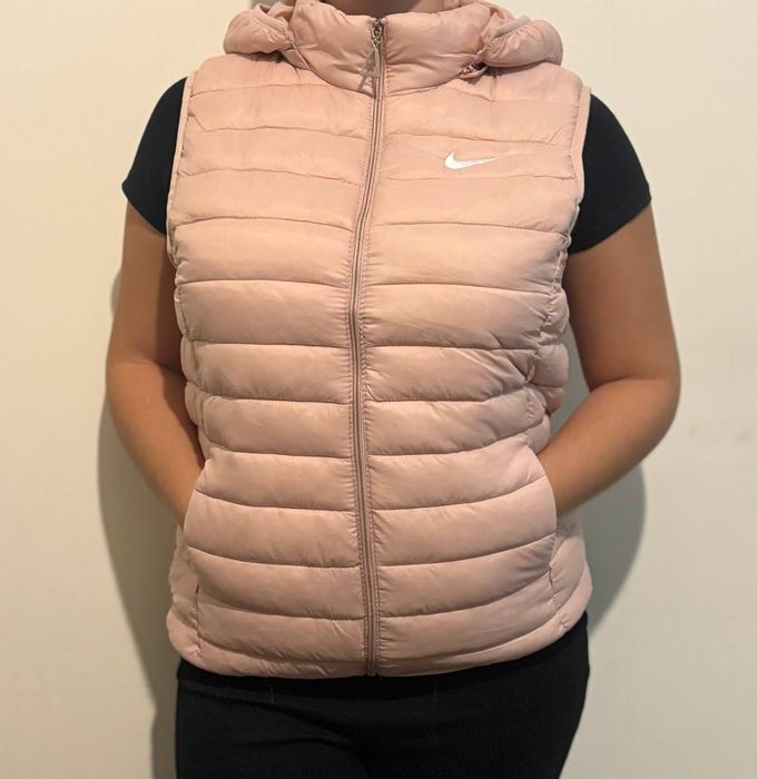 Coletes de senhora bordados Nike