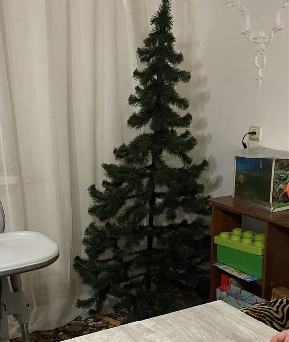 Ялинка штучна з гілкою