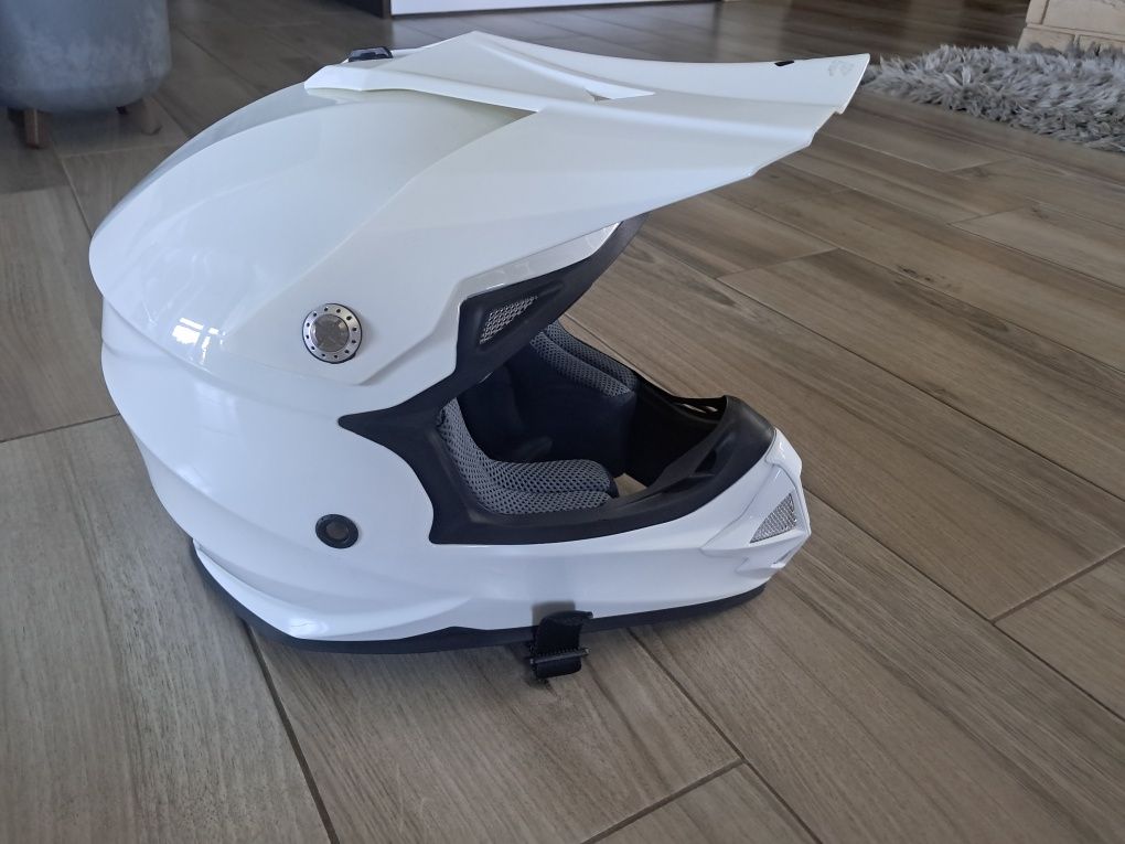 Kask dla dziecka na hulajnoge,  motor