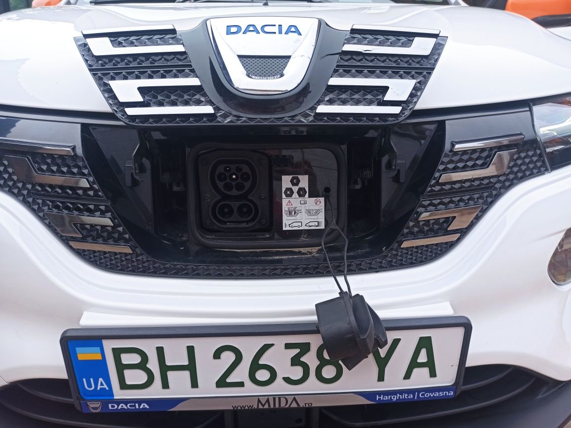 Продаю Dacia Spring электро,состояние нового авто.Запас хода от 250 км