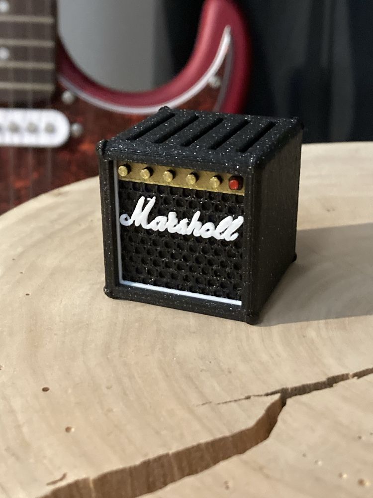 Wzmacniacz Marshall Organizer na Kostki Gitarowe 3D