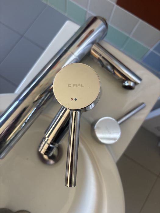 Torneiras Casa de banho CIFIAL