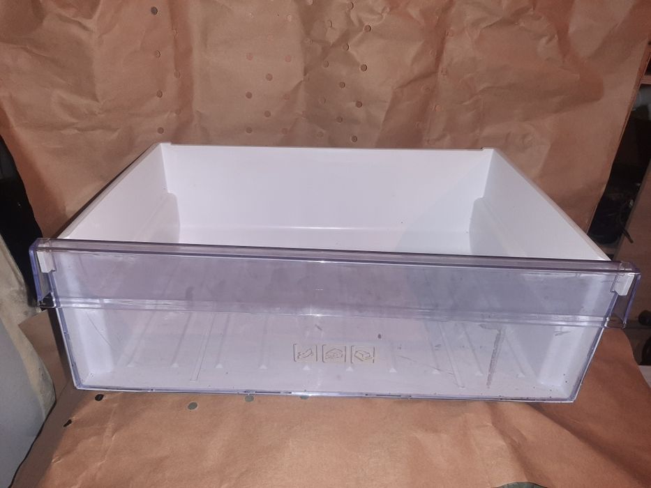 Szuflada na warzywa do lodówki Beko