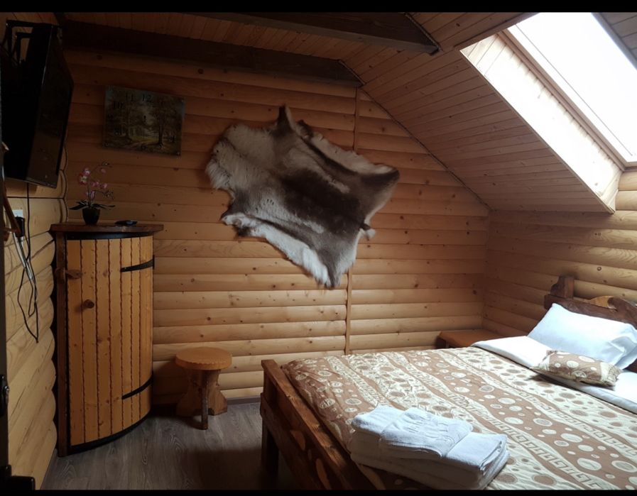 Будинок 200м2 зі зрубу в Буковелі (Поляниця) з ремонтом та меблями.