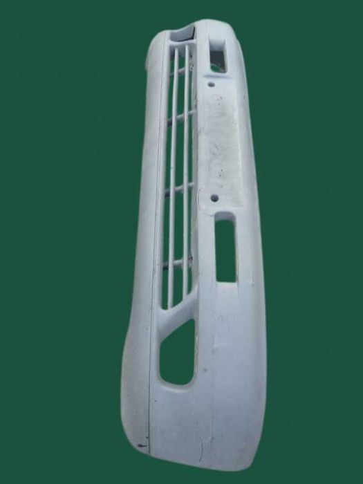 Передній бампер для Mercedes Vito W638, б/в