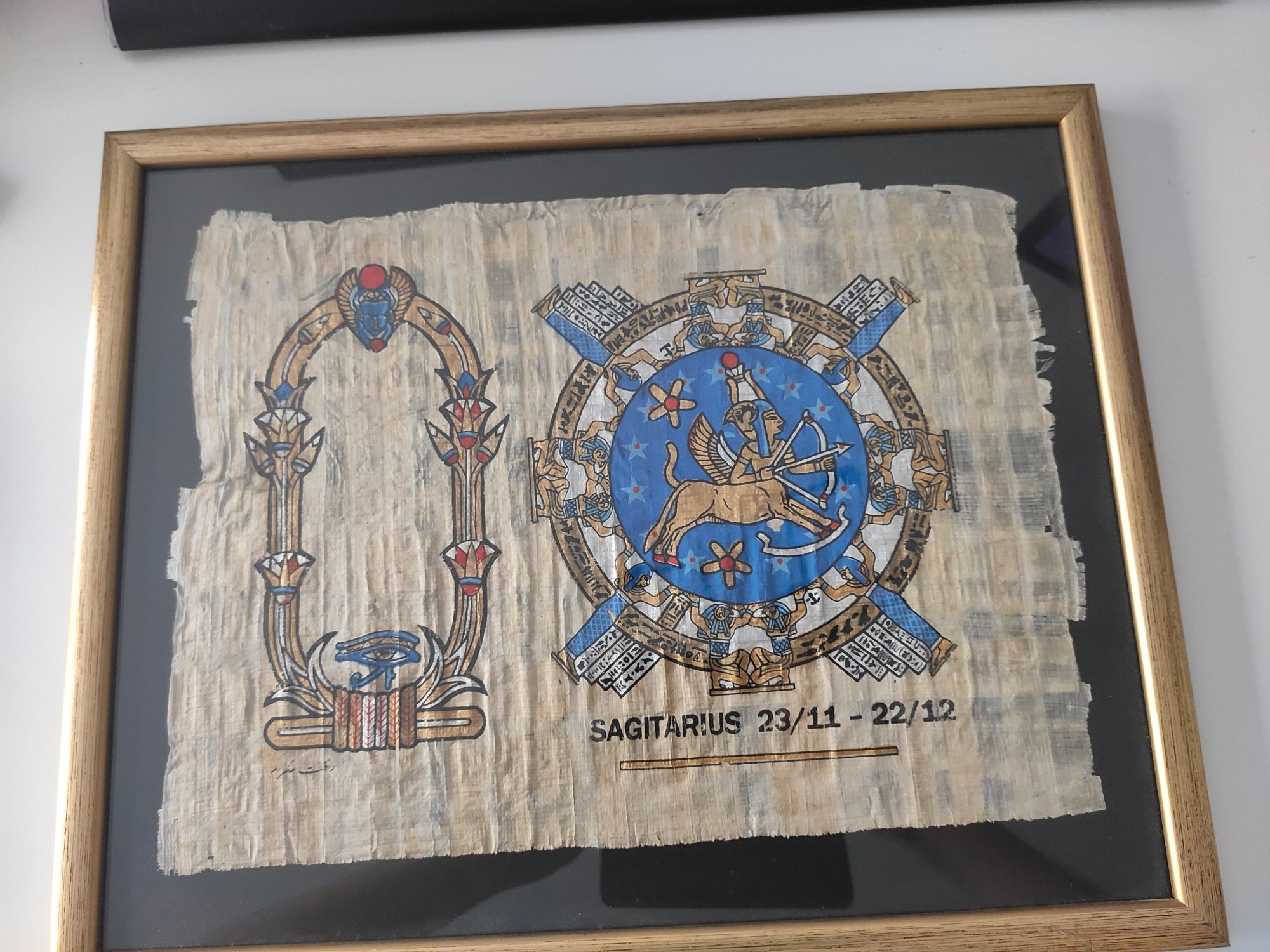 Papirus egipski znak zodiaku strzelec sagittarius w ramie prezent