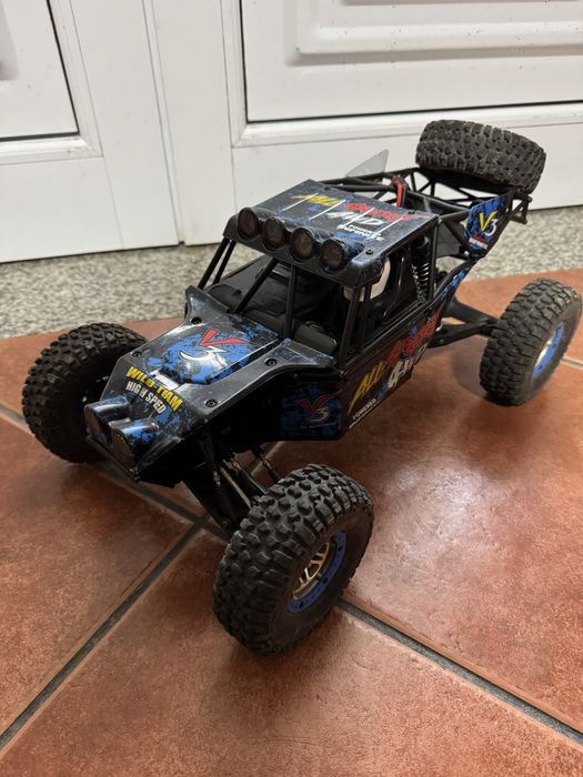 Carro telecomandado WLTOYS