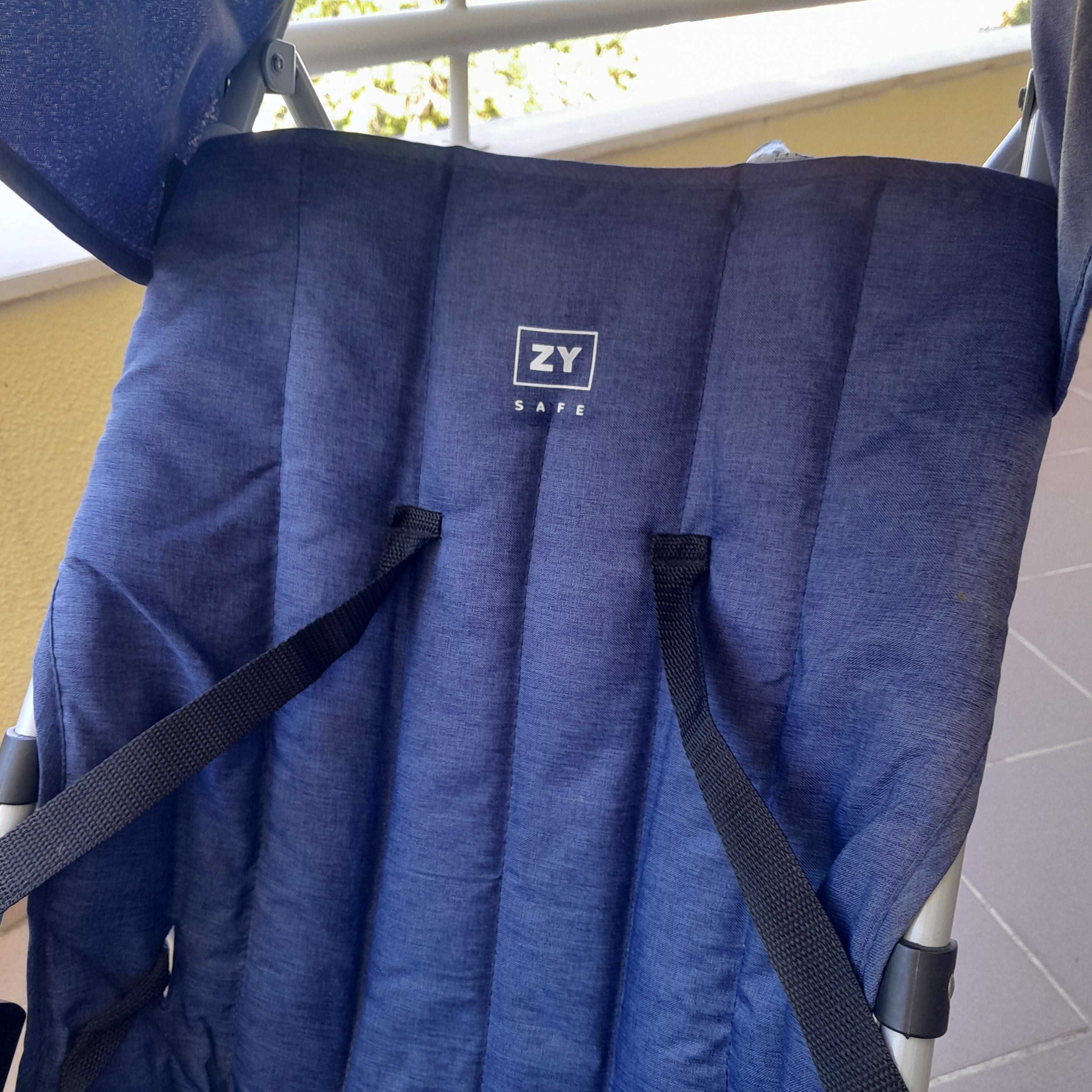 Carrinho de passeio Zippy
