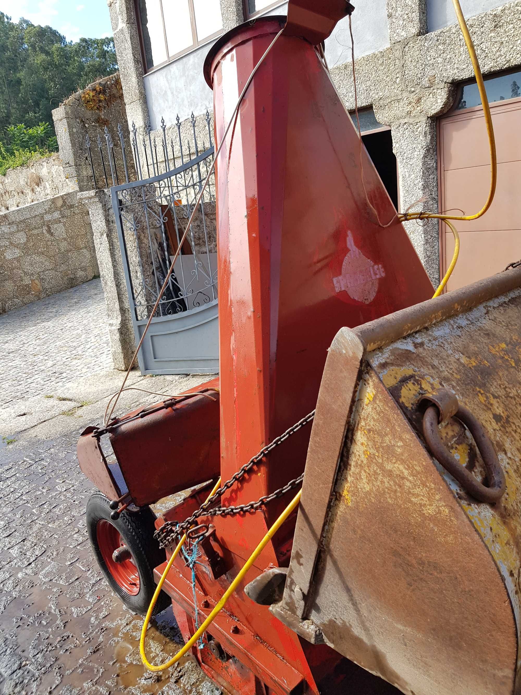 Maquina de ensilar PZ e maquina de Ensilar erva Spragelse