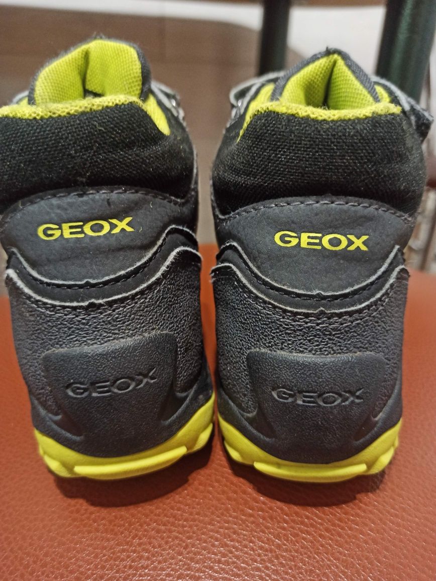 Ботинки р32 Geox черевики демісезонні