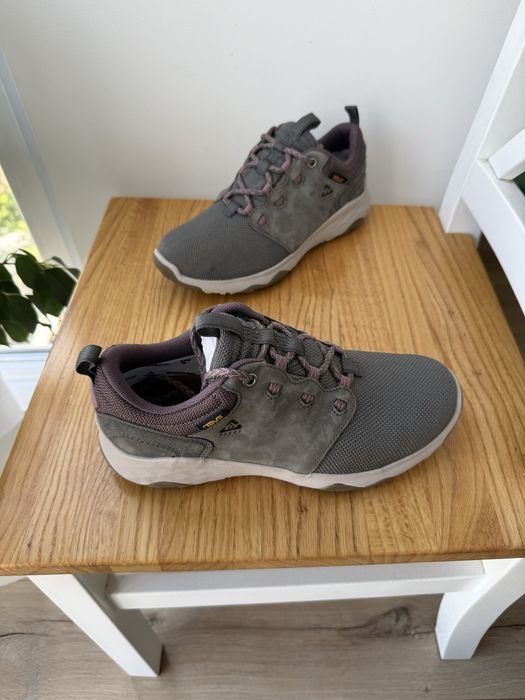 Teva Waterproof ОРИГІНАЛ 100% кросівки демісезон НЕ ПРОМОКАЮТЬ 37-24см