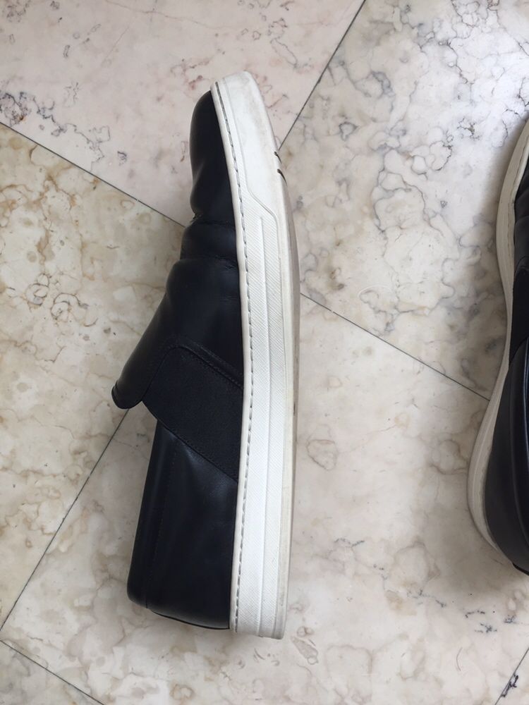 Prada (Men) (Tamanho 44) (Vendo/Troco)