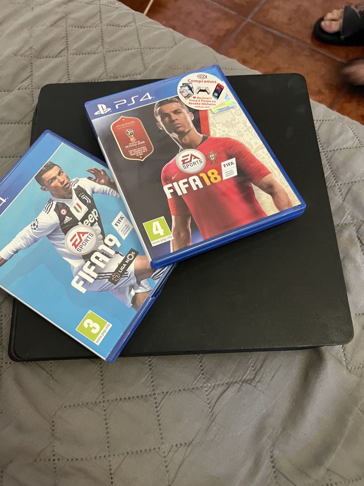 Playstation  4