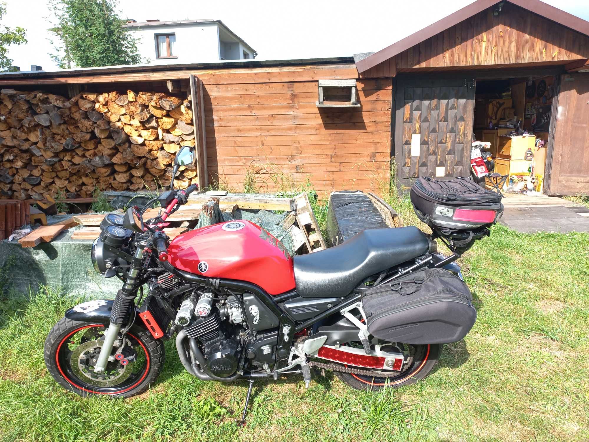 Motocykl YAMAHA FZS 2003 Rok.z akcesoriami