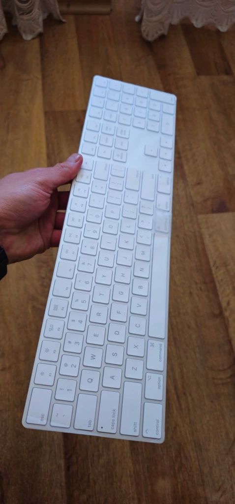 Клавіатура apple