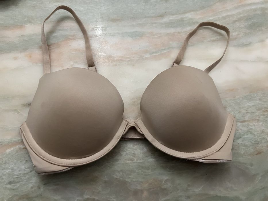 Бюстгалтер Calvin Klein 32C(70C)