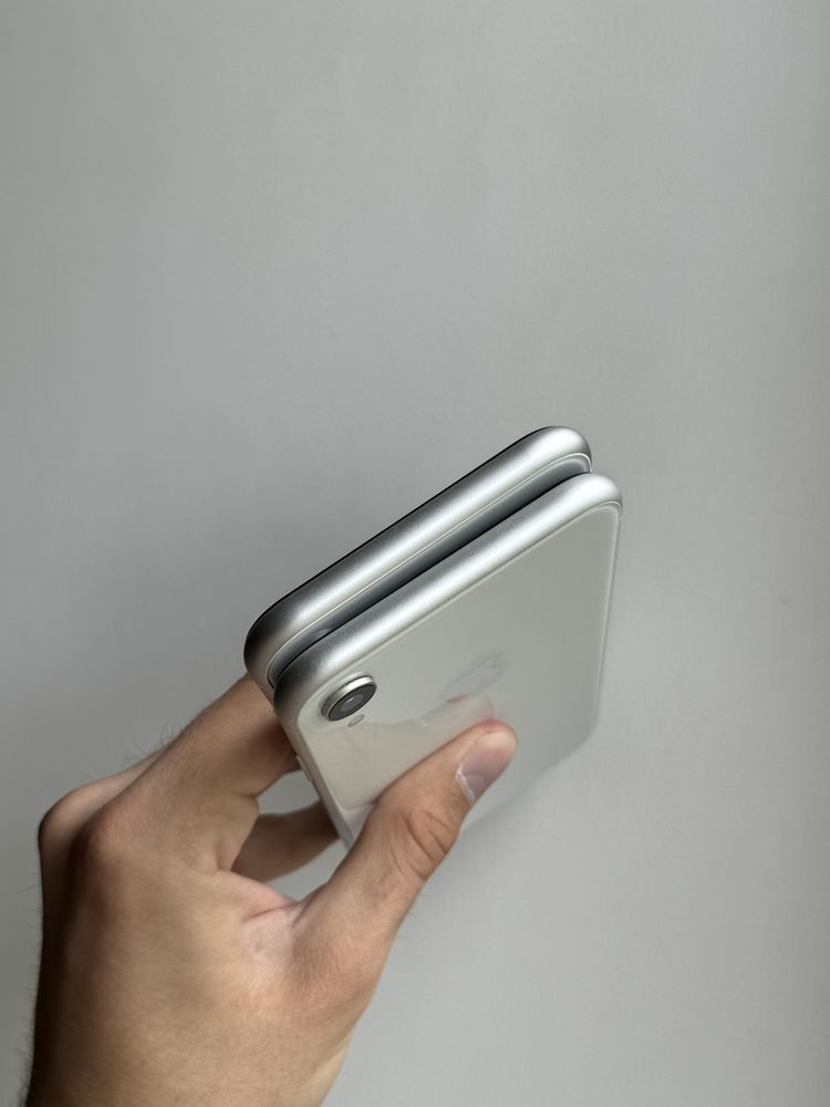 iPhone XR 128 Gb White Neverlock АКБ 94% Идеал