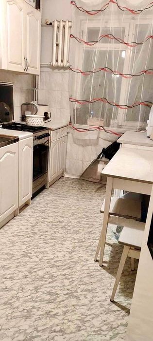 Sprzedam Mieszkanie  3 pokoje, duży balkon, ul. Sewastopolska 3