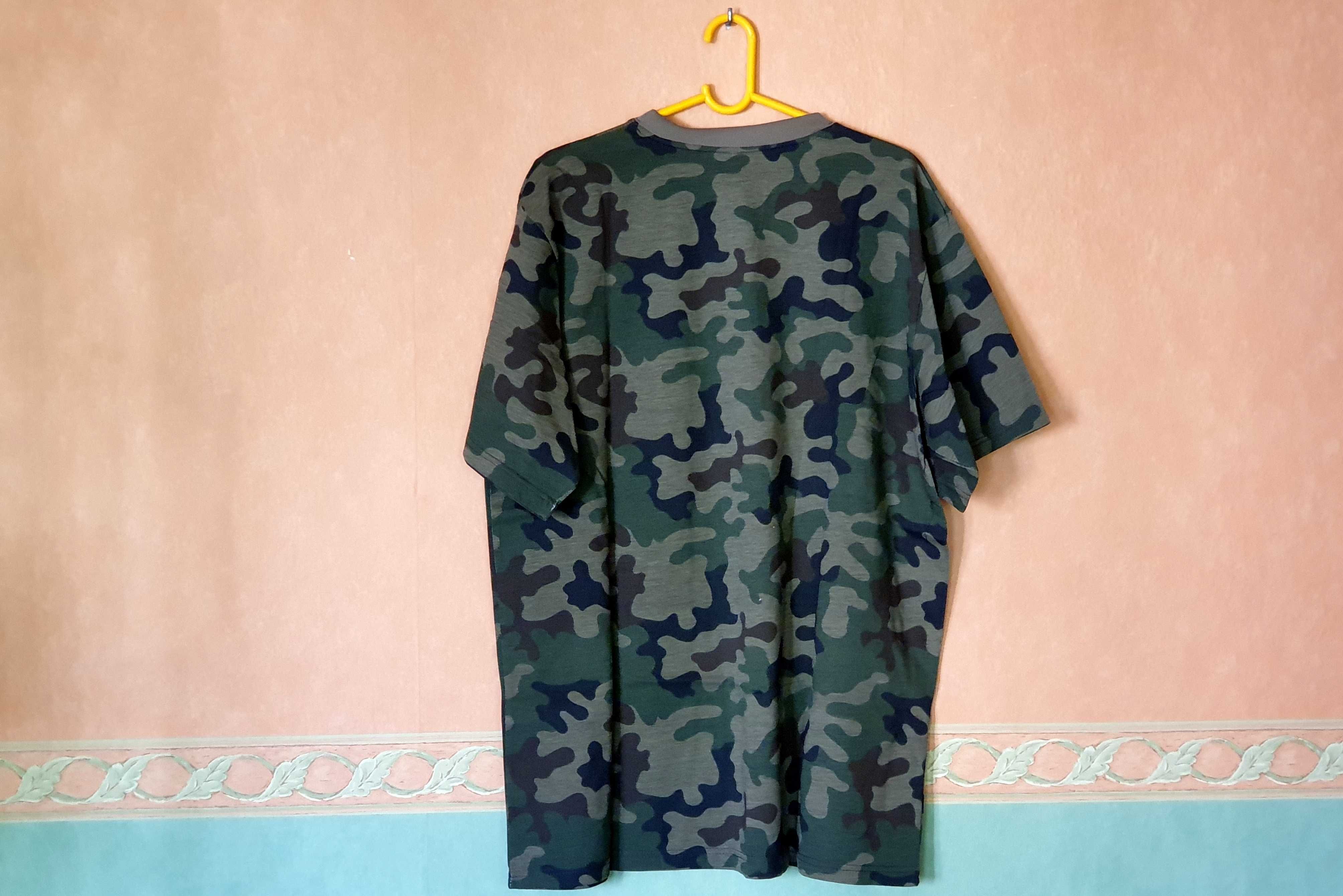 T-shirt męski nowy , wojskowy  2XL-  ROZMIAR 62 x 81 cm