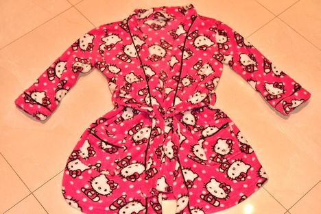 H&M -SANRIO szlafrok dla dziewczynki HELLO KITTY 2-4 lata -jak nowy