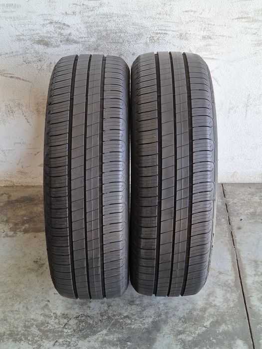 2 Pneus GOODYEAR Semi Novos 195/60R18
