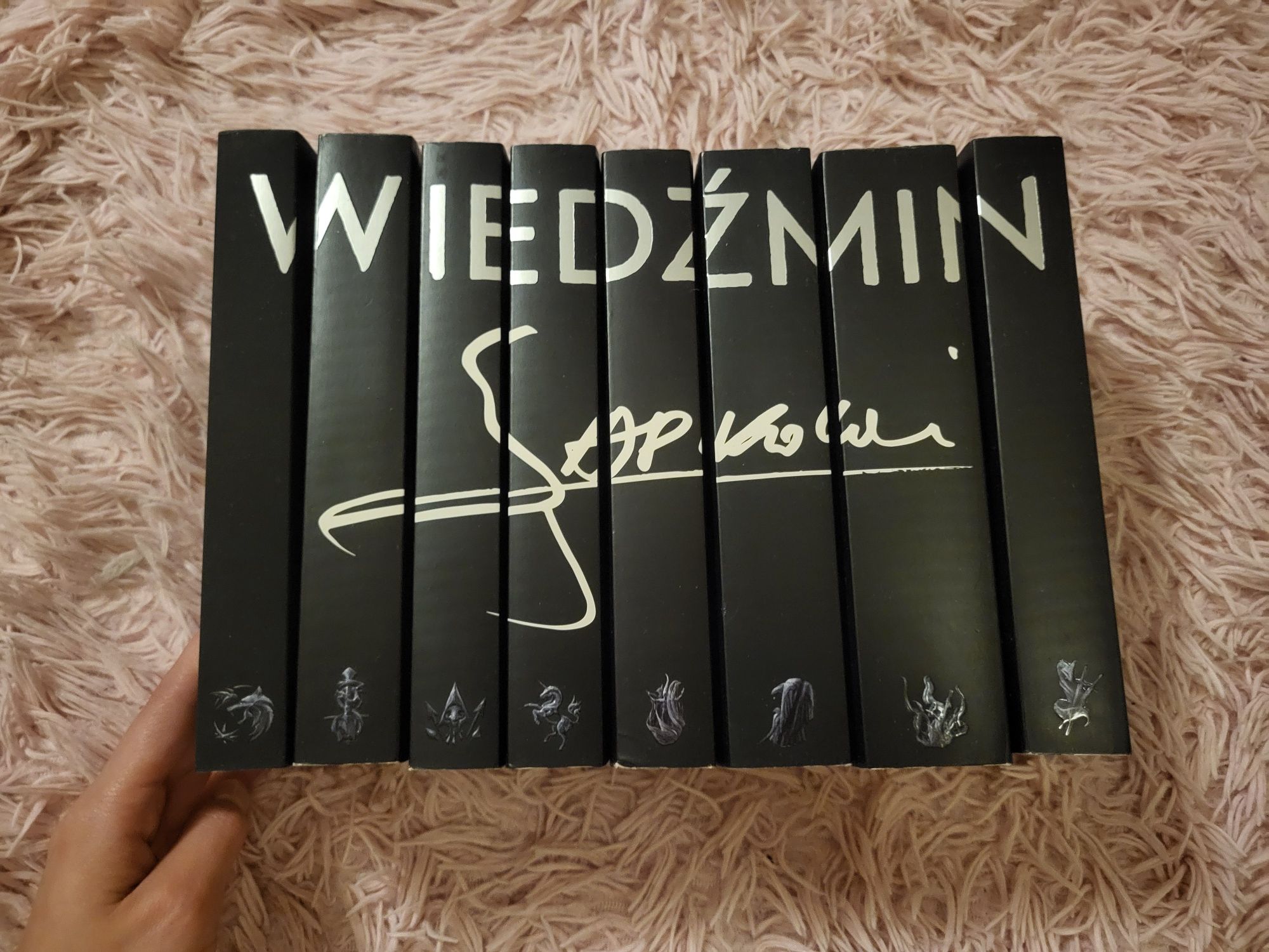 Seria "Wiedźmin Geralt z Rivii" Andrzej Sapkowski