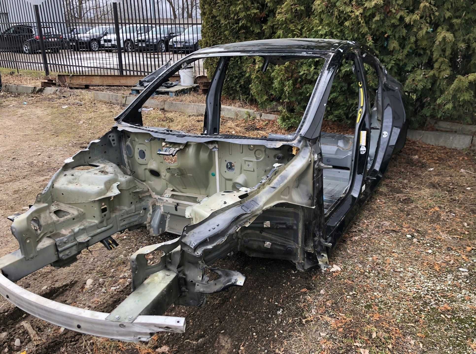 Tesla Model Y Крило заднє, фільонка, чверть - рестайл дорестайл