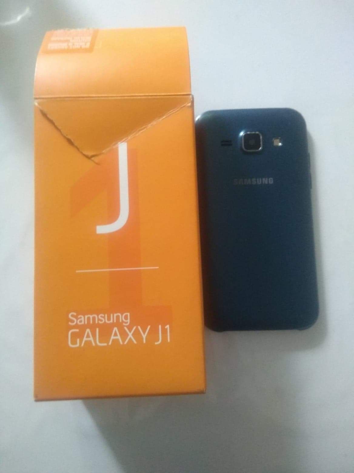 Samsung Galaxy j1 b
