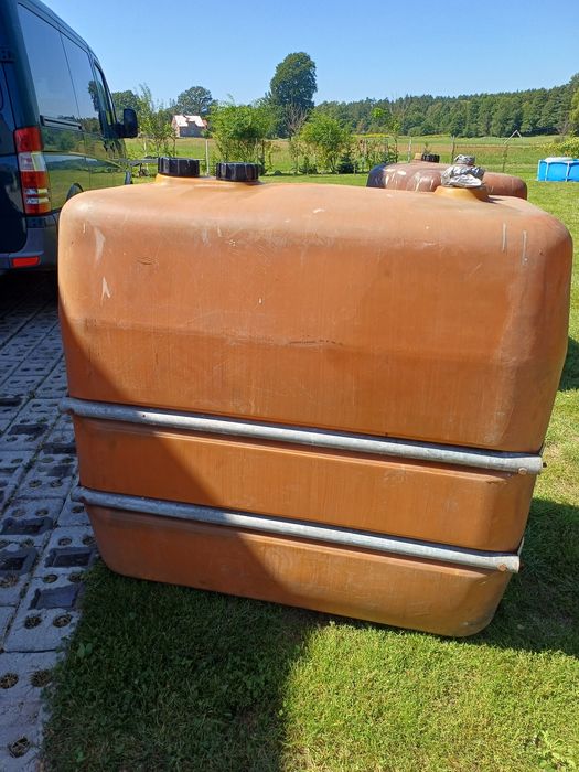 Zbiornik 1100 l na paliwo/olej
