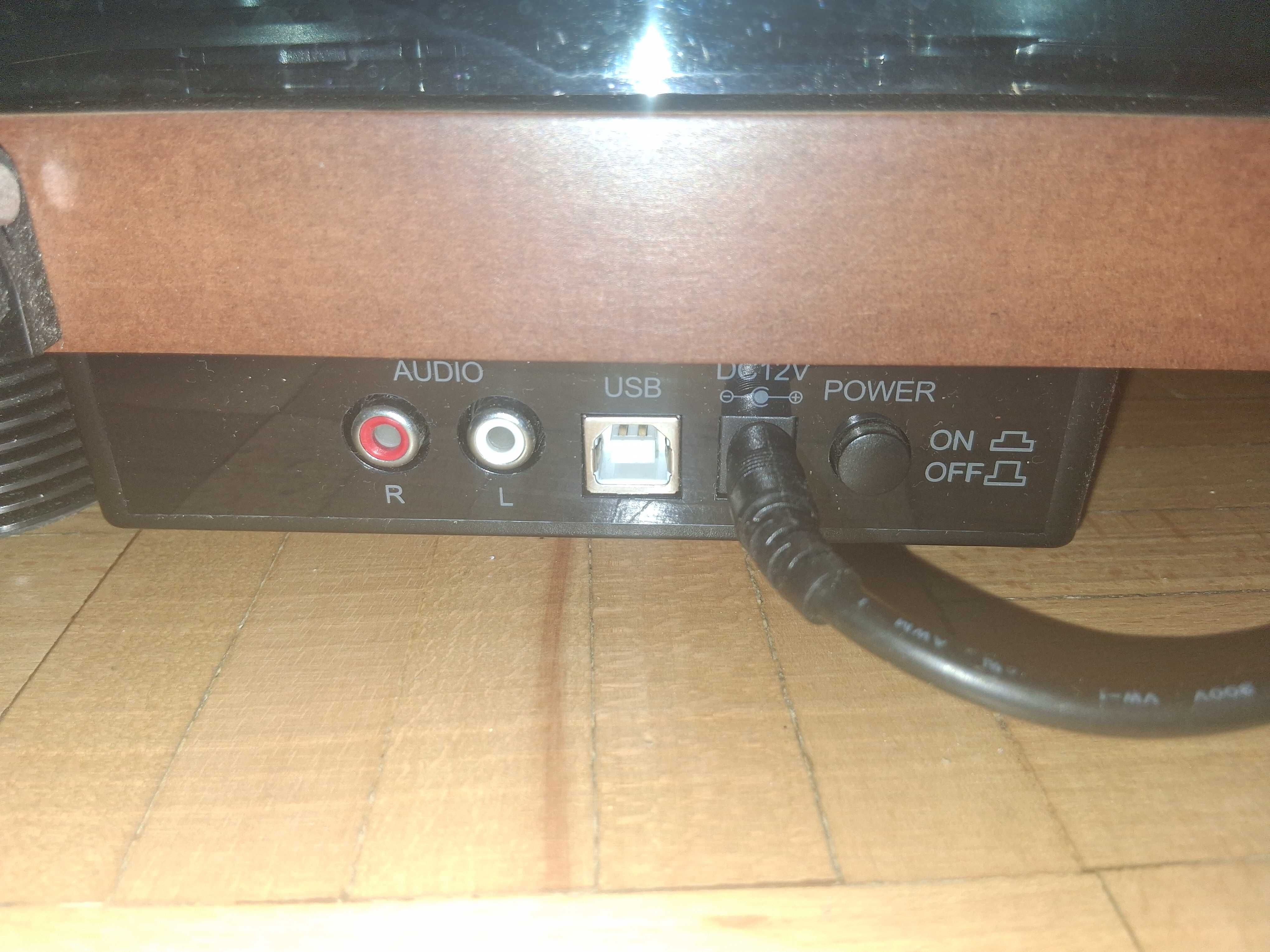 Gramofon

Lenco LS-50WD - USB wzmacniacz głośniki drewniany + 5 płyt