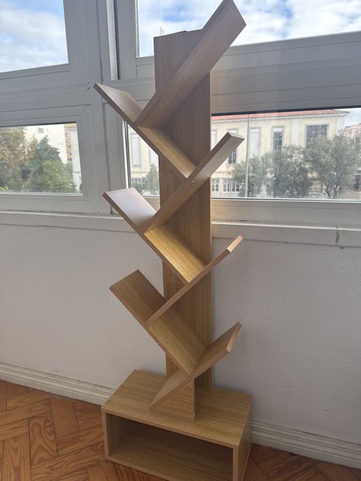 Estante em forma de árvore YMYNY