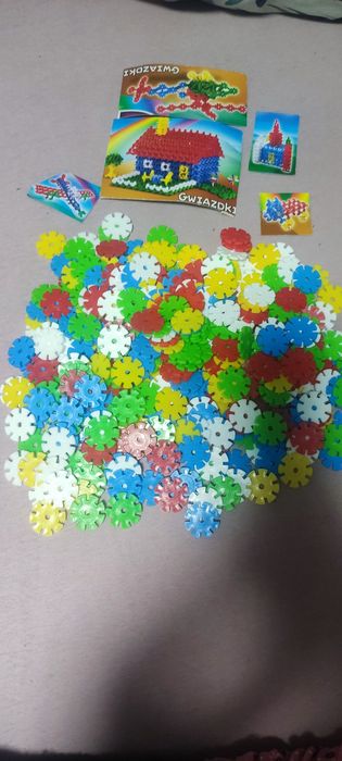 Klocki konstrukcyjne śnieżynki 379 elementów