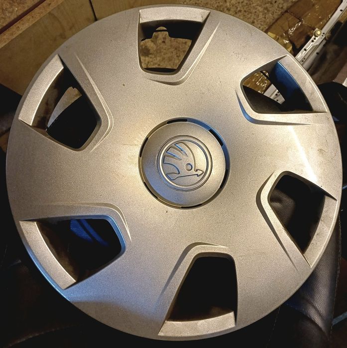 Kołpaki Skoda 15 cali oryginał komplet dobry stan