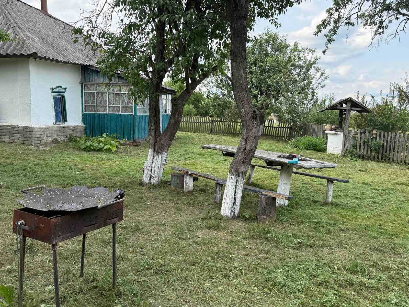 Продається дачна ділянка, дача з будинком в с. Тарасівка