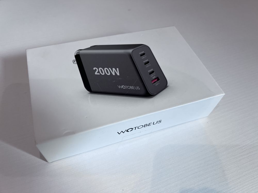 Швидка зарядка WOTOBEUS 200 Вт
