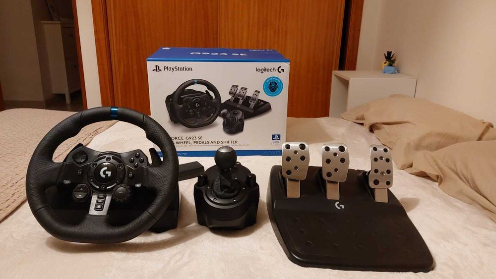 Volante Logitech G923  com shifter