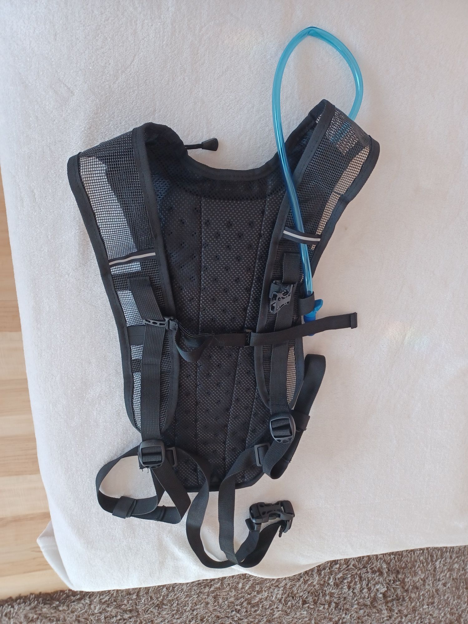 Plecak na rower-do biegania z pojemnikiem 1.5l na wode