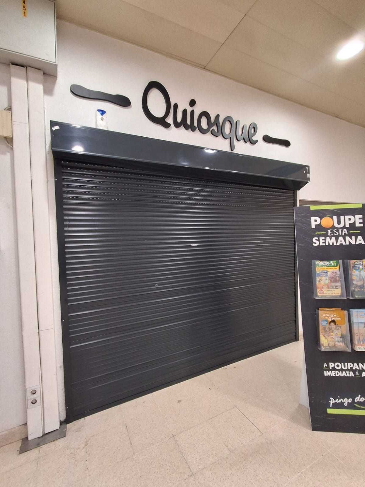 Vende-se Portão/Estore