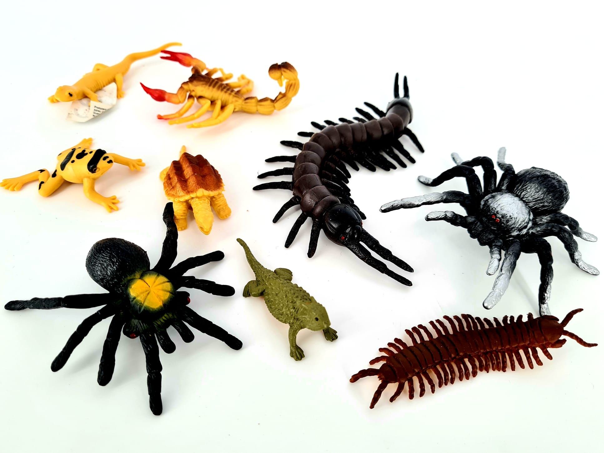 Komplet figurek Pająki robaki nowe zabawki