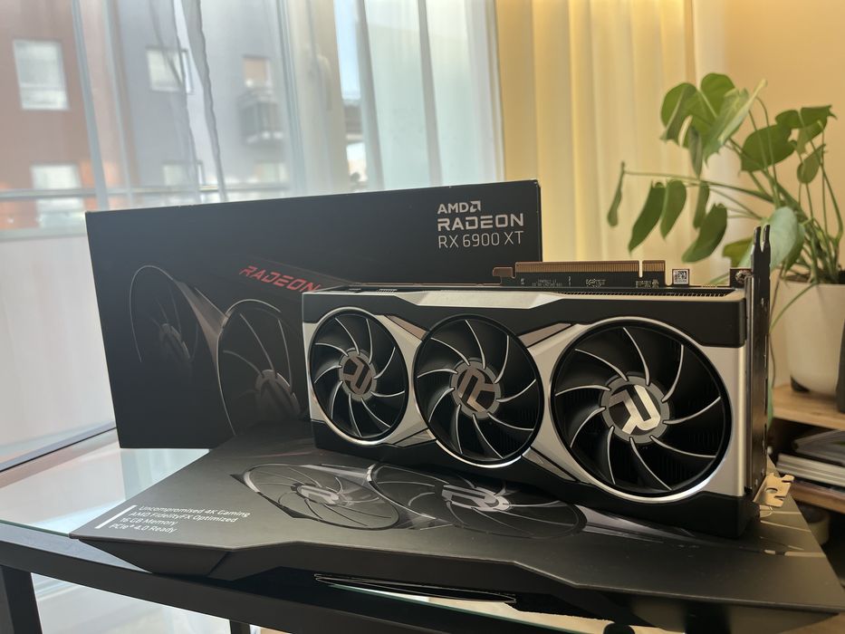 Karta graficzna AMD Radeon RX 6900 XT 16 GB referencyjna