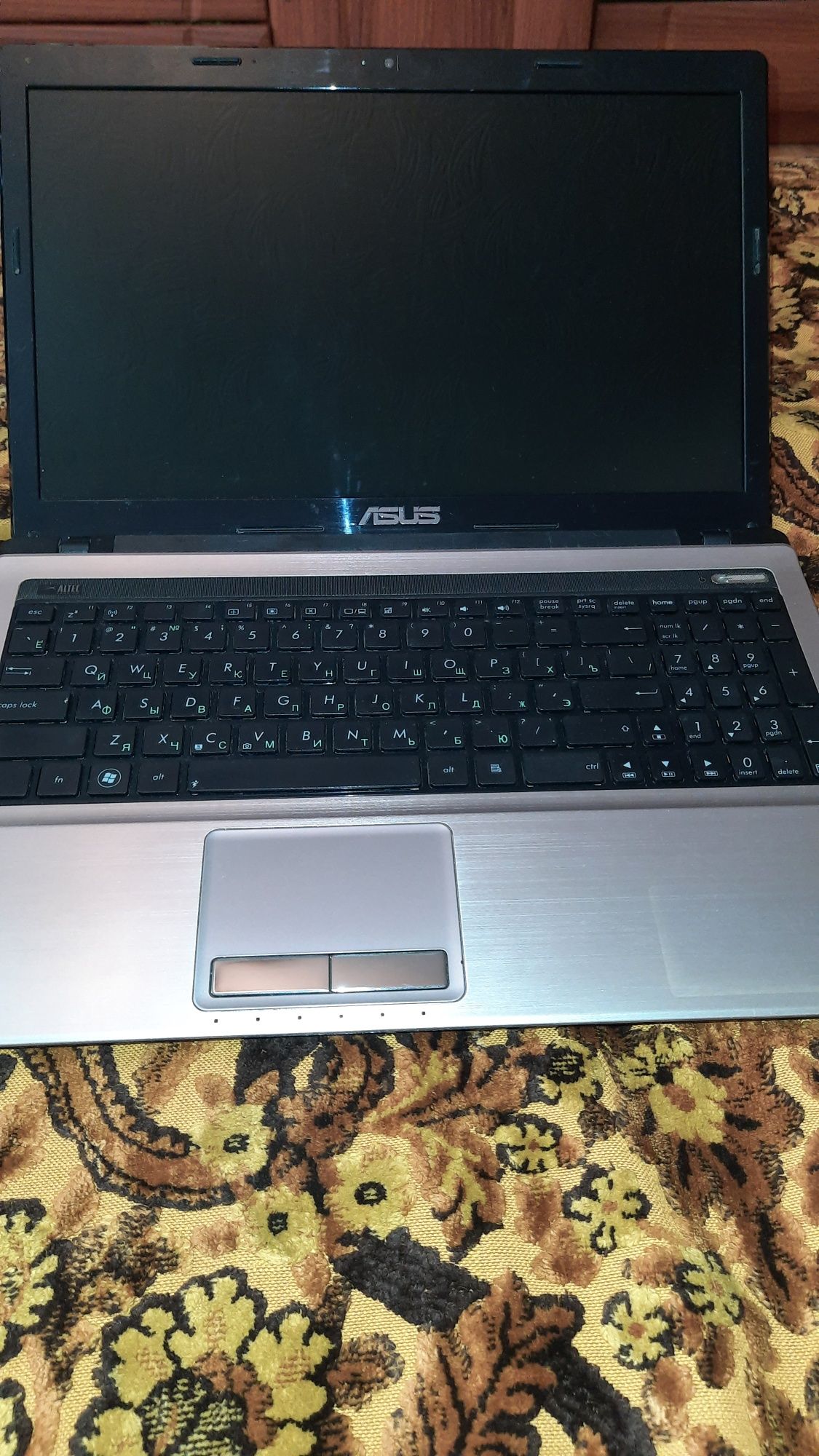 Нотбук ASUS i5, 15,6"