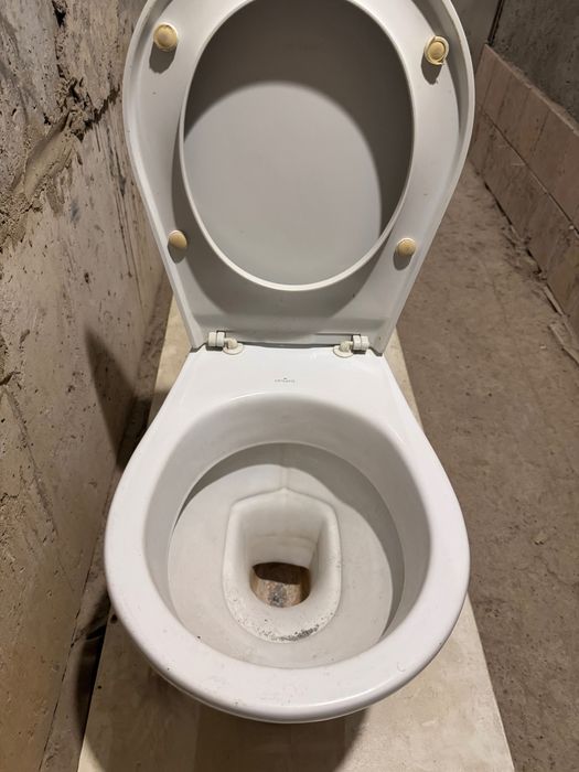 Продам тимчасовий унітаз для ремонту,дачі і т.д.і т.п.