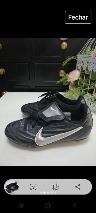Chuteiras Nike de criança tamanho 31.5
