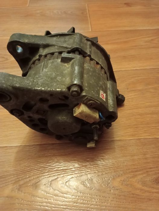 Генератор ВА3 2104-2107 б/у