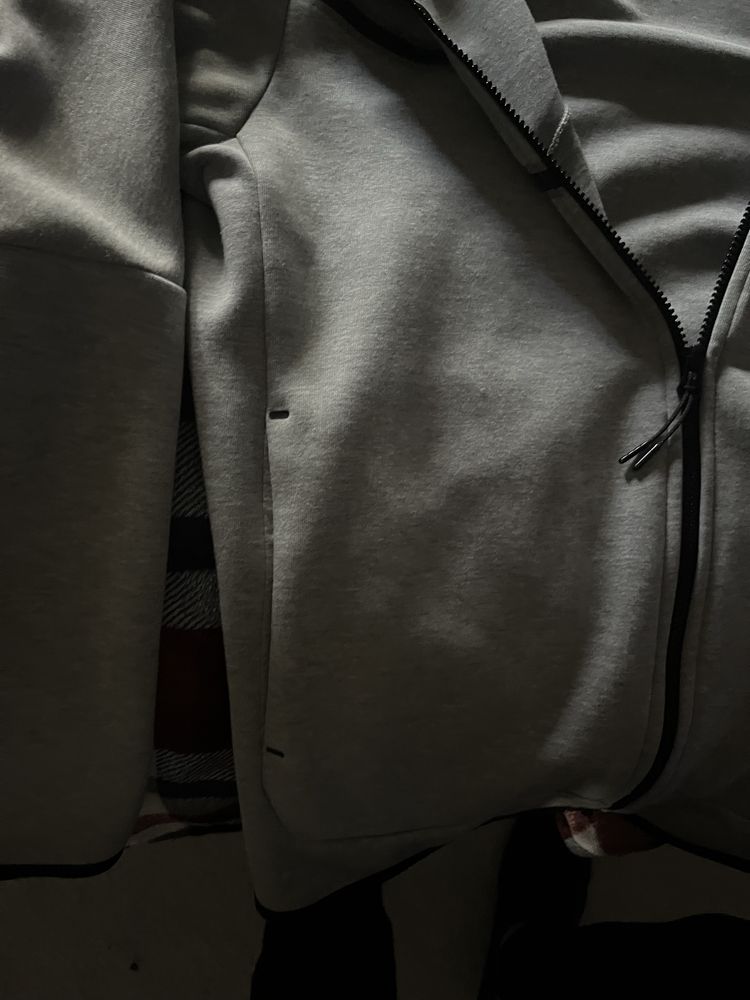 Casaco cinzento nike tech