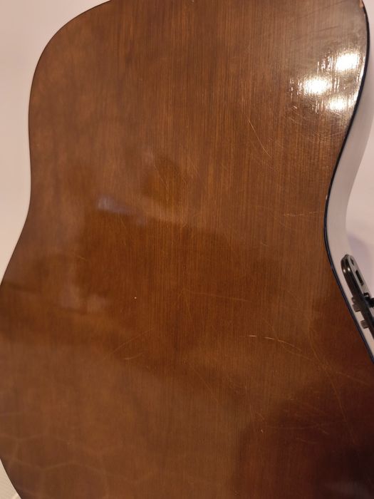 Gitara elektroakustyczna Yamaha FX310A II – świetne brzmienie