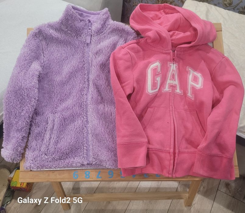 Лот кофтинок на дівчинку 3-4роки 104см