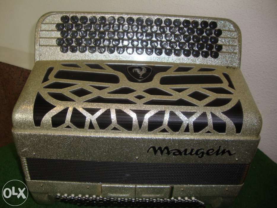 Acordeon Maugein 4 voz .N 55