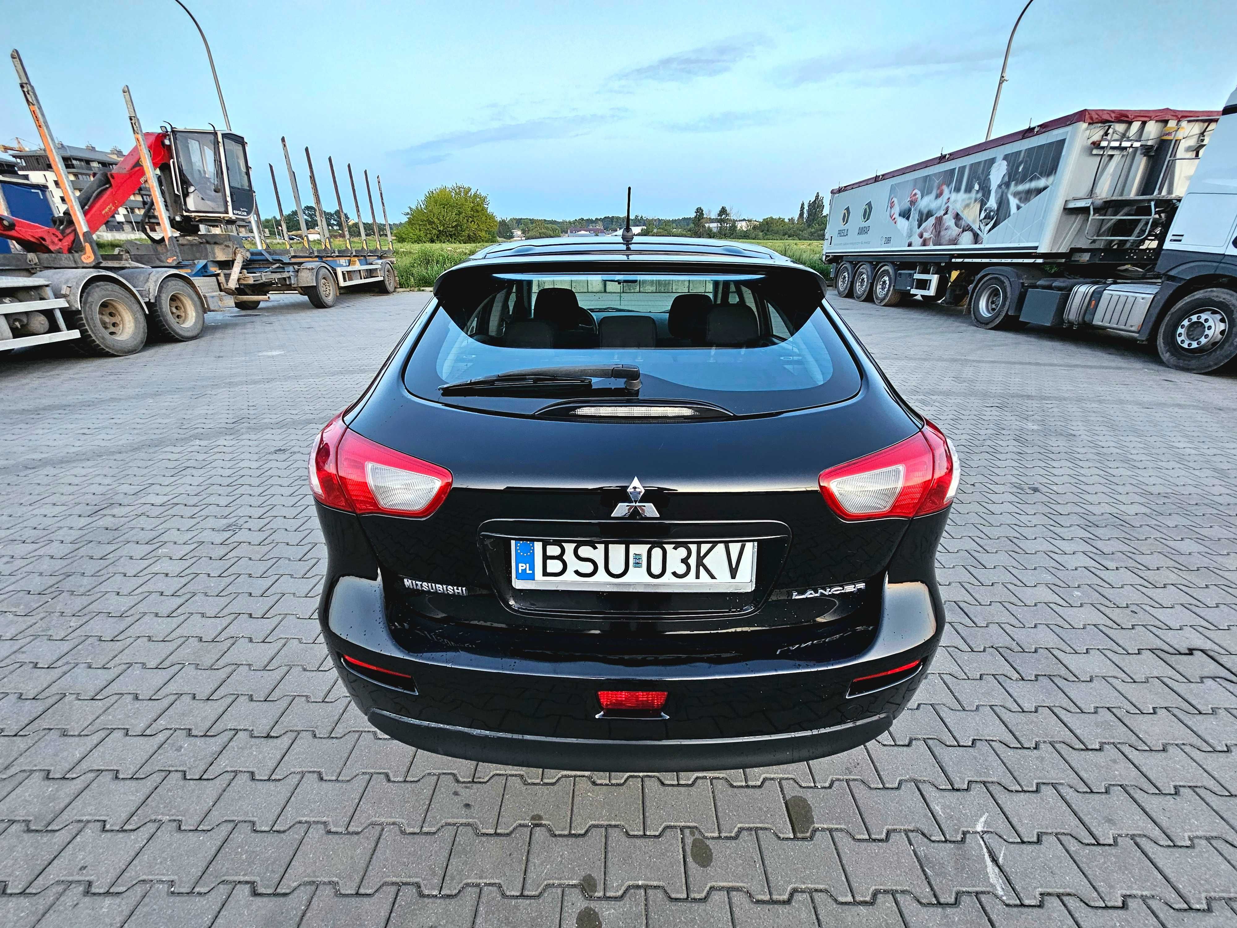 Mitsubishi Lancer Sportback 2009r 1.8 Mivec